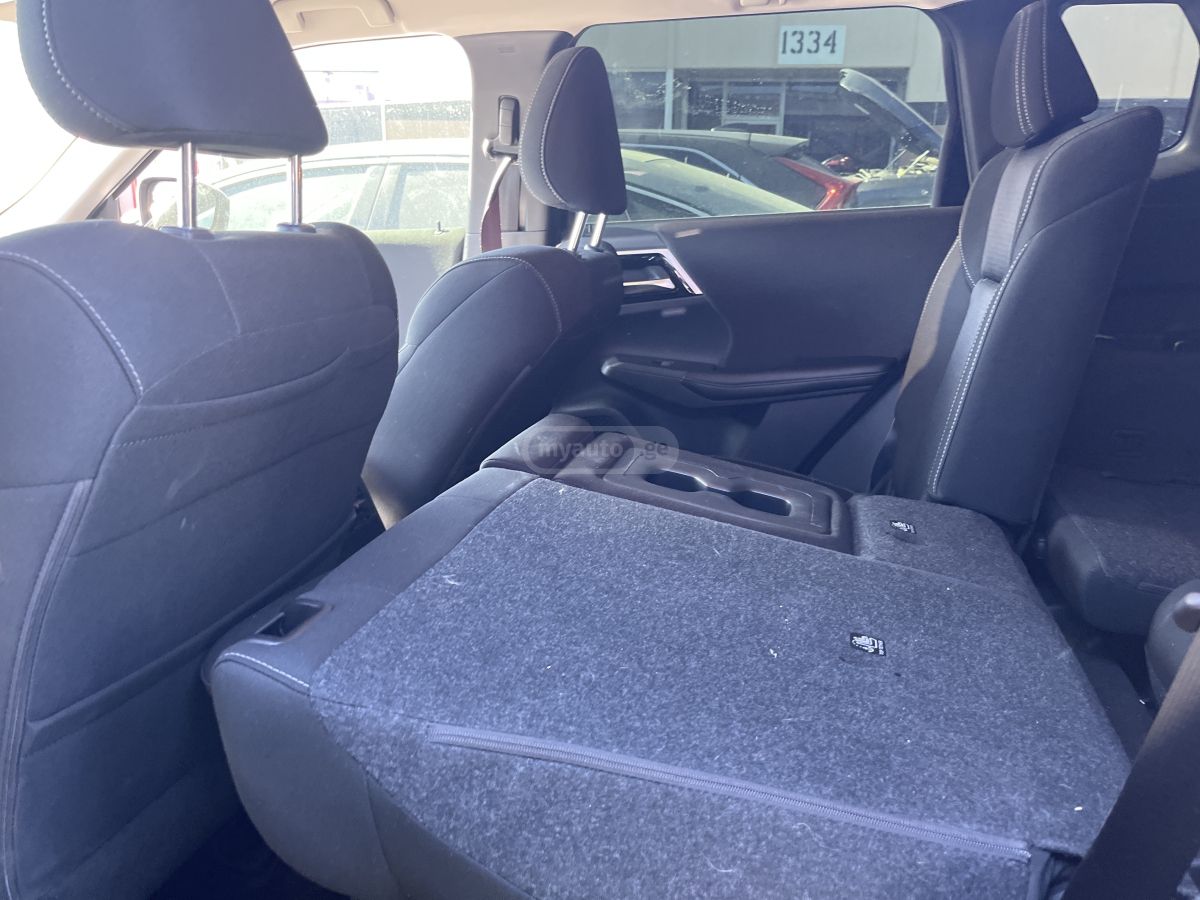 Mitsubishi SE — миниатюра 7