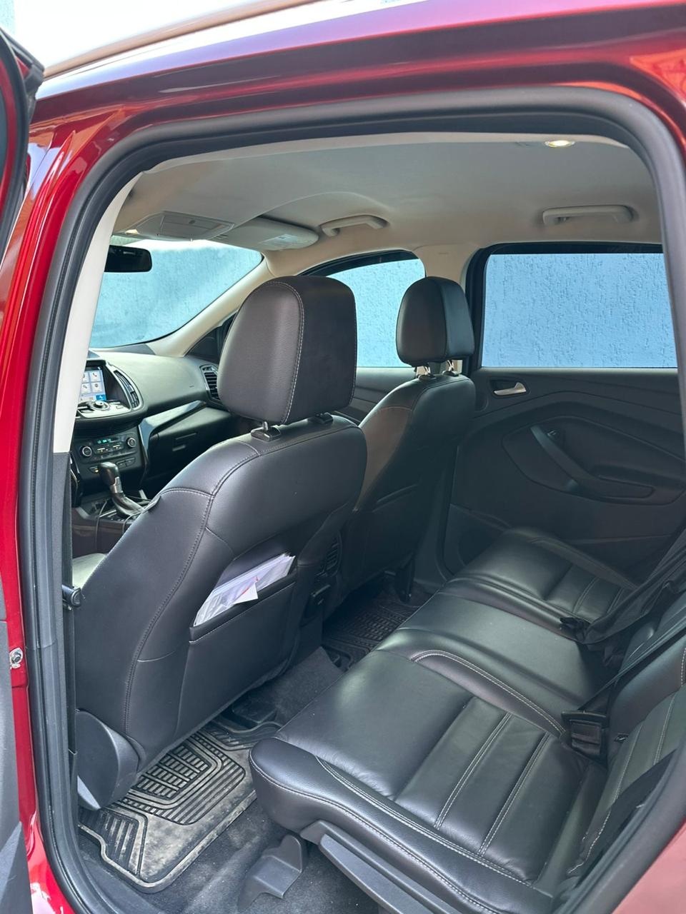 Ford Escape - фото 6