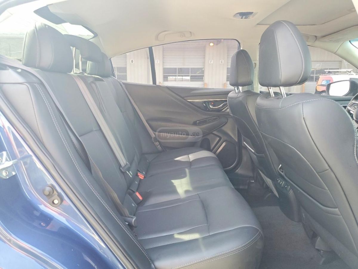 Subaru Limited XT 4dr All-Wheel Drive — миниатюра 10