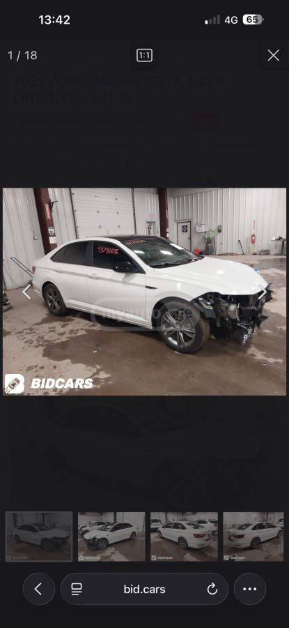 Volkswagen Jetta - фото 1