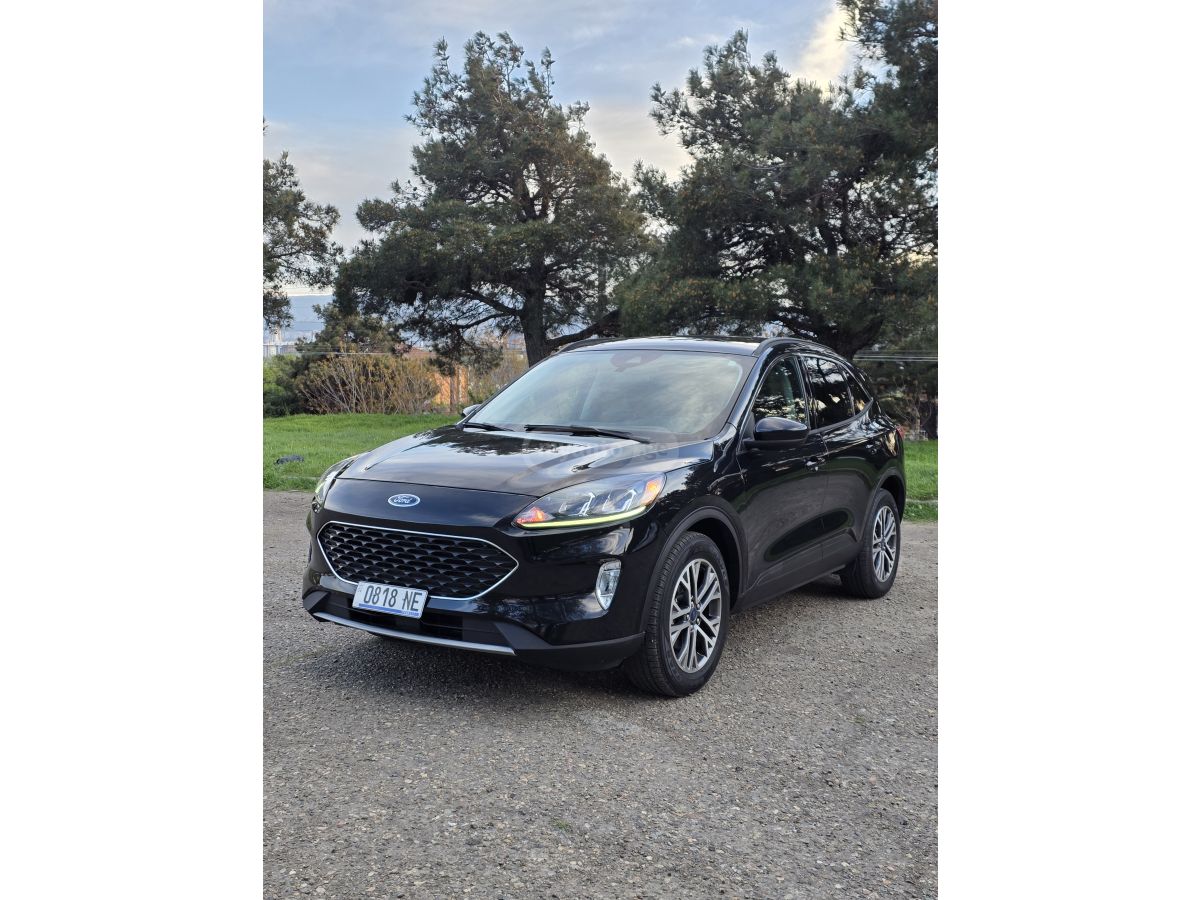 Ford Escape - фото 1