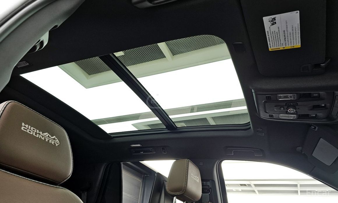 Chevrolet Tahoe 2023 — миниатюра 11