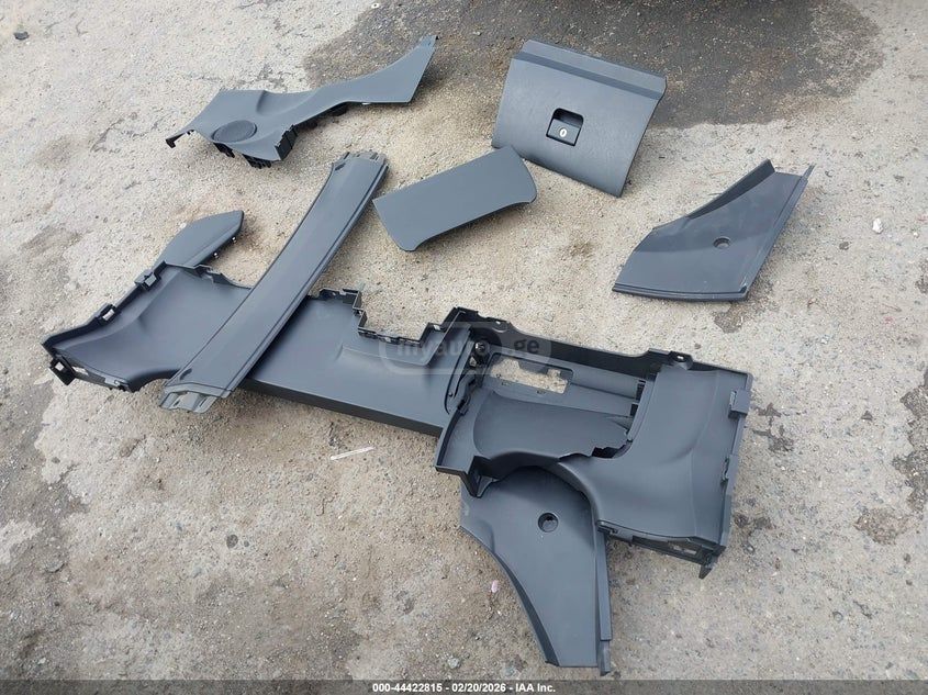 Nissan 370 Z 2023 — миниатюра 12