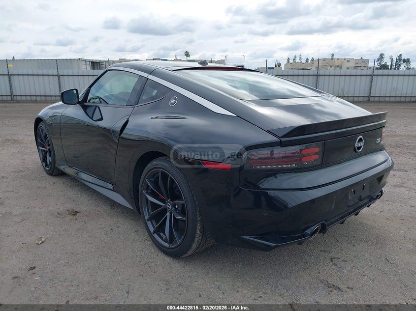 Nissan 370 Z 2023 — миниатюра 3
