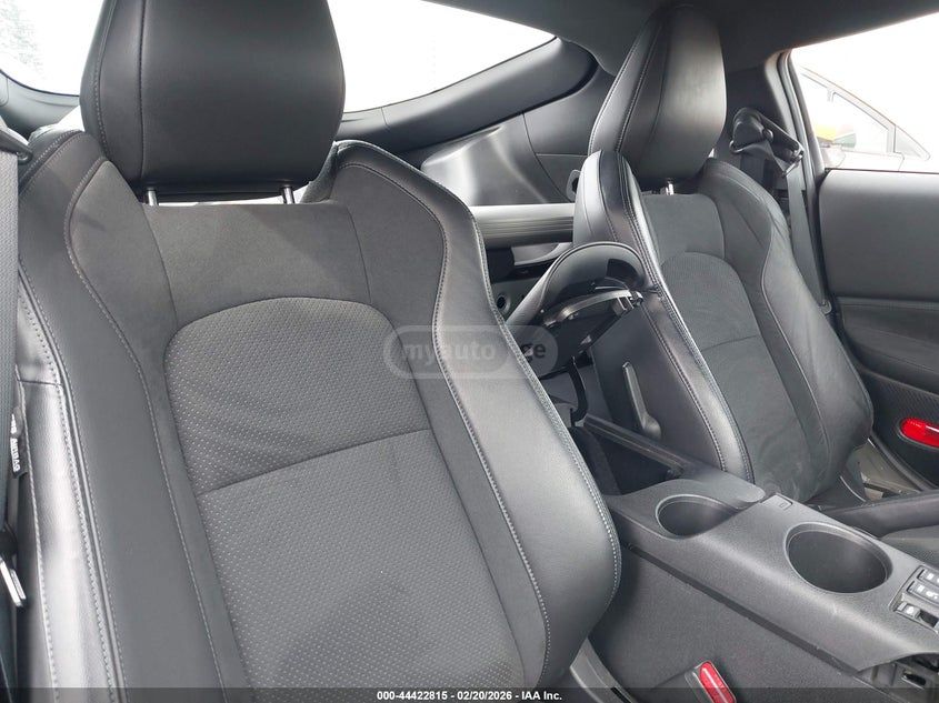 Nissan 370 Z 2023 — миниатюра 8
