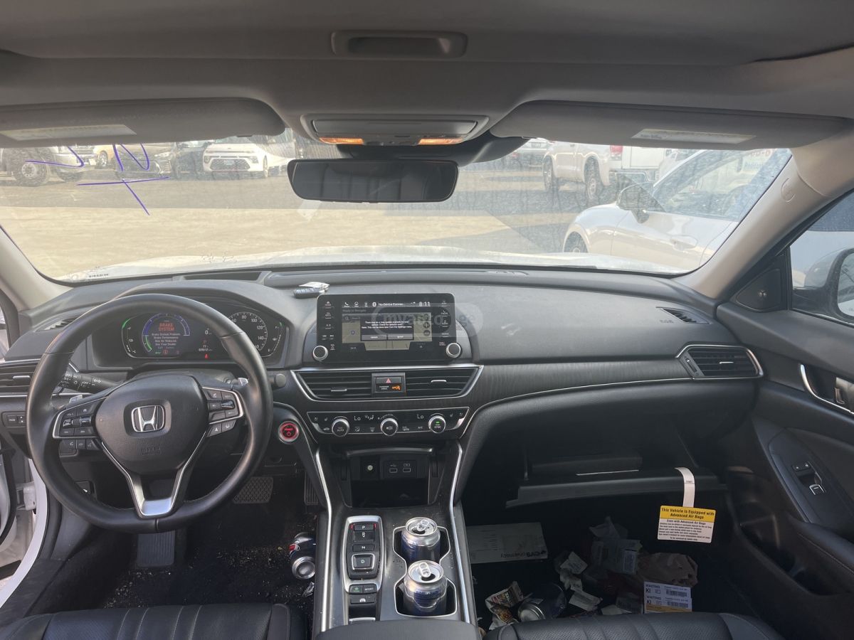 Honda Touring 2.0T 4dr Sedan Automat — миниатюра 10