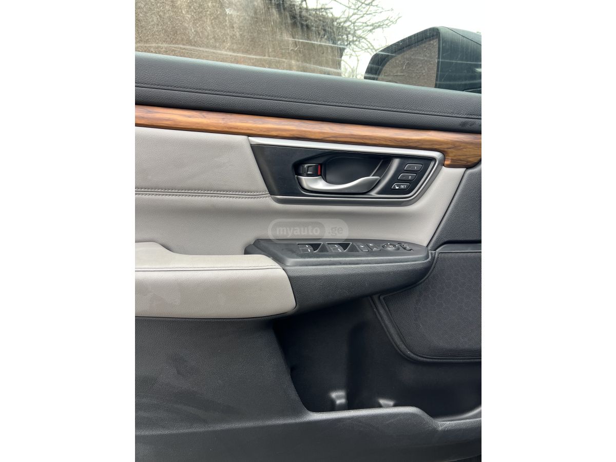 Honda CR-V - фото 9
