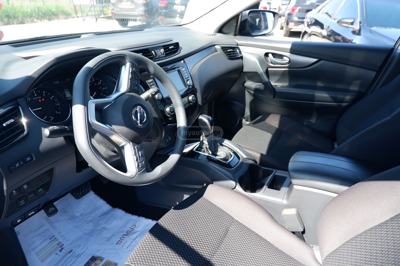 Nissan Rogue 2022 — миниатюра 7