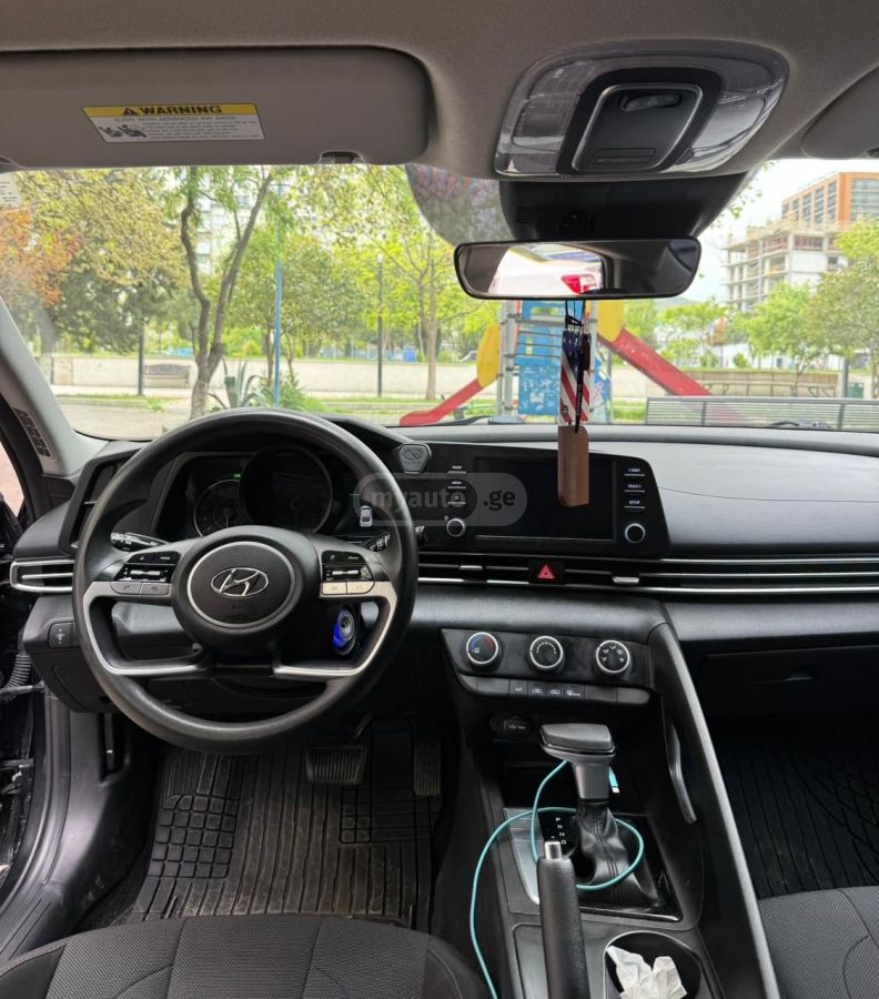 Hyundai Elantra - фото 5