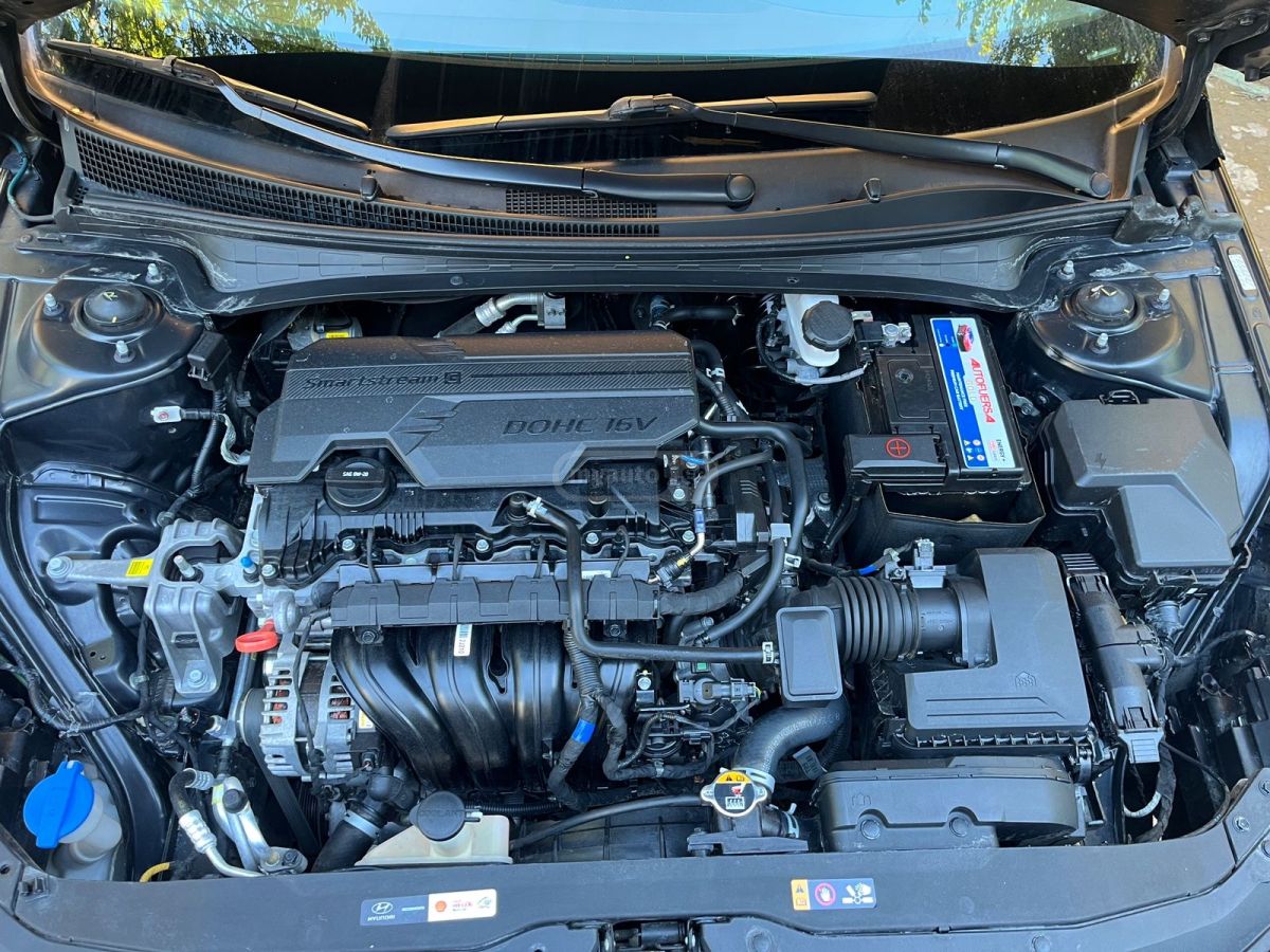 Hyundai Elantra - фото 9