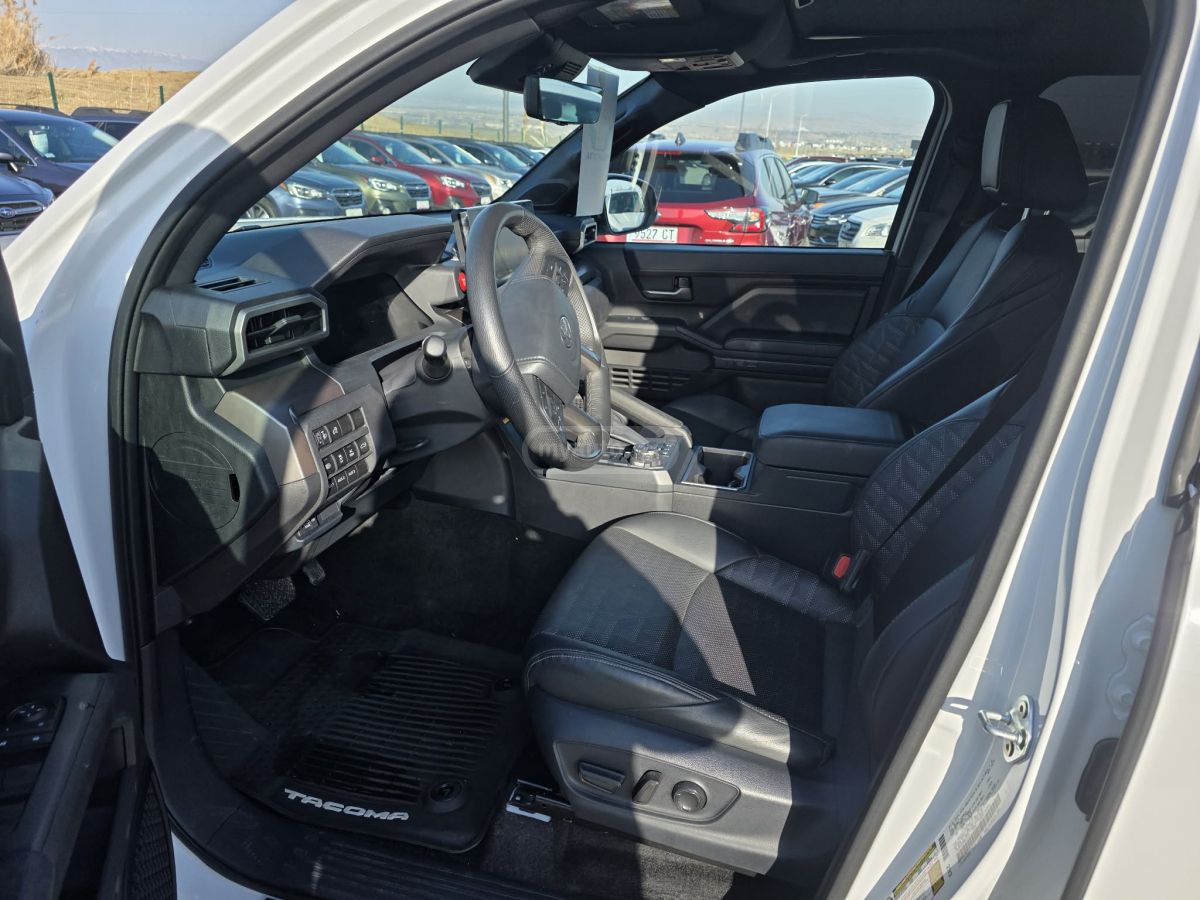 Toyota Tacoma - фото 7