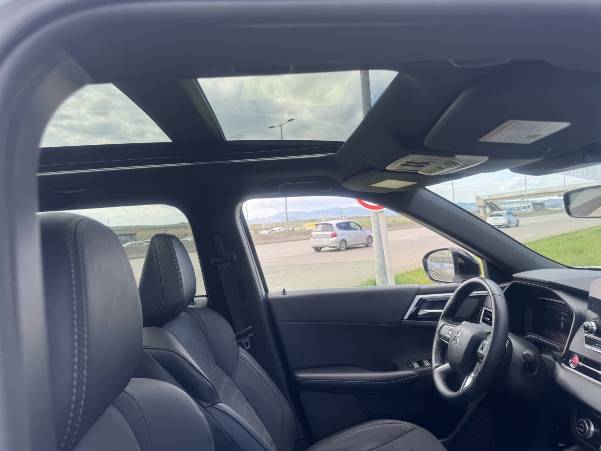 Mitsubishi Outlander - фото 11