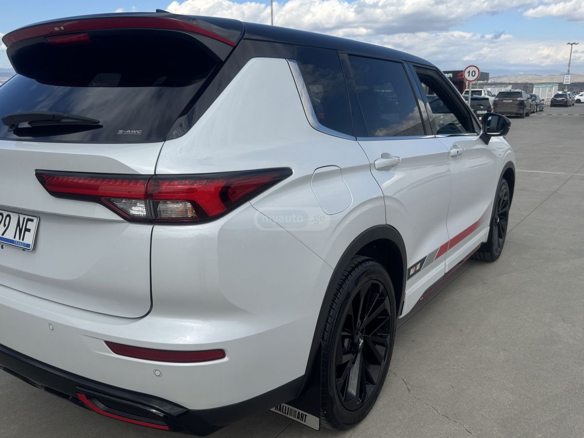 Mitsubishi Outlander - фото 13