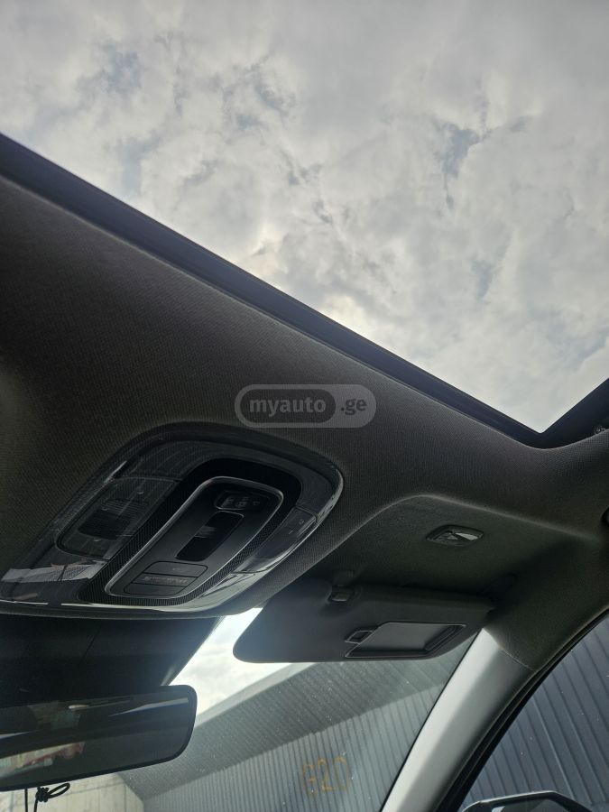 Hyundai Elantra - фото 13