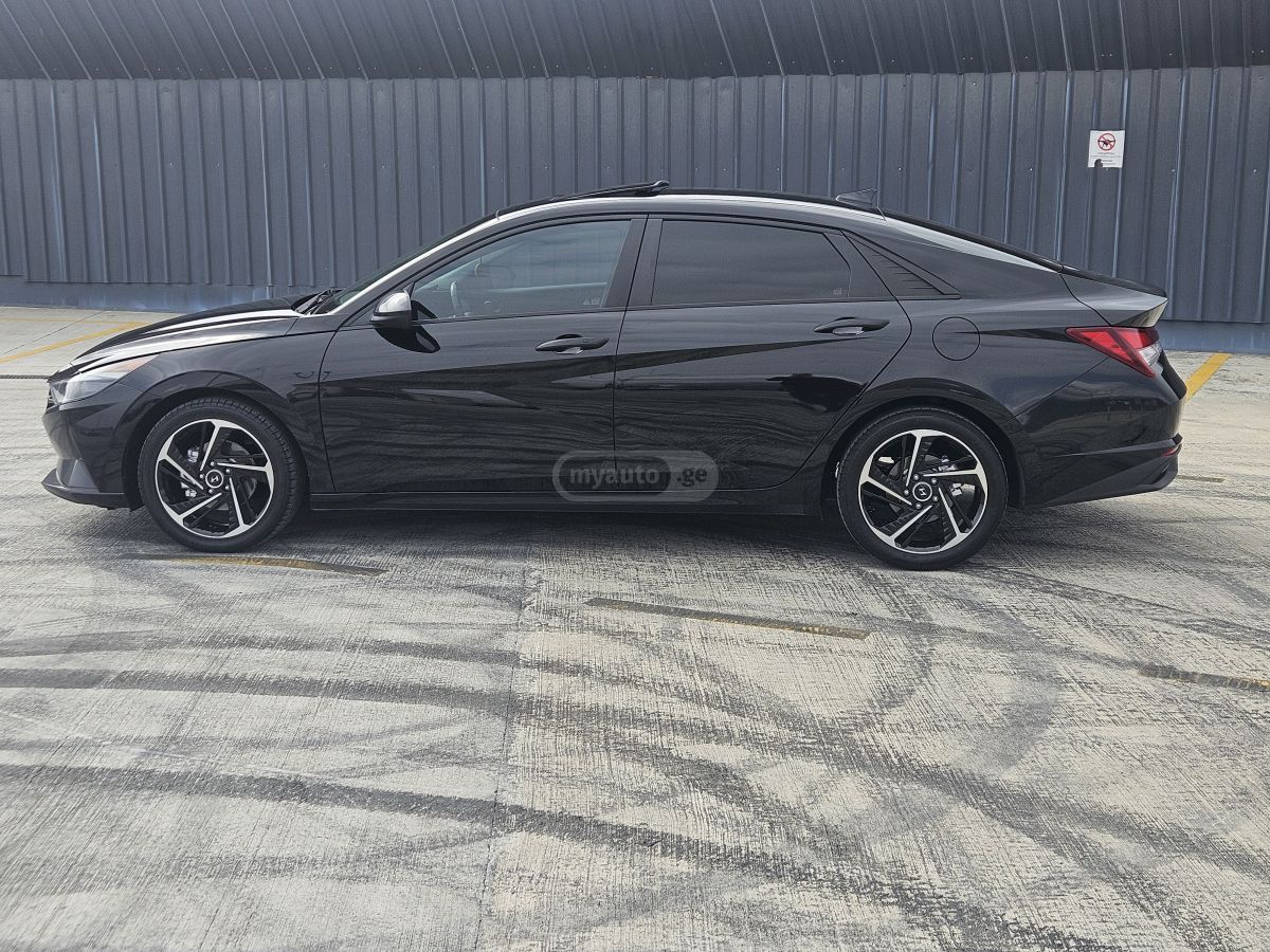 Hyundai Elantra - фото 5