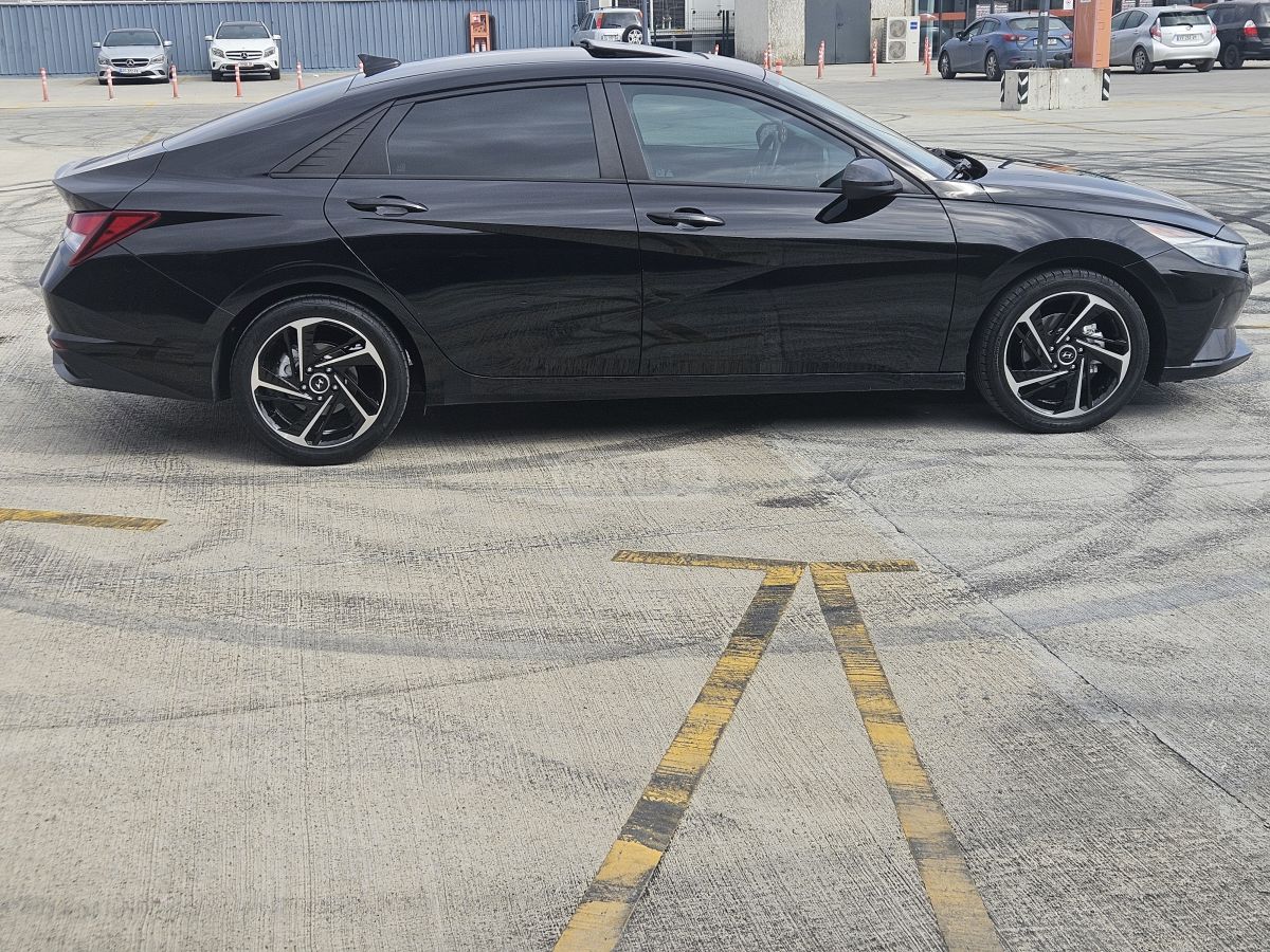 Hyundai Elantra - фото 6