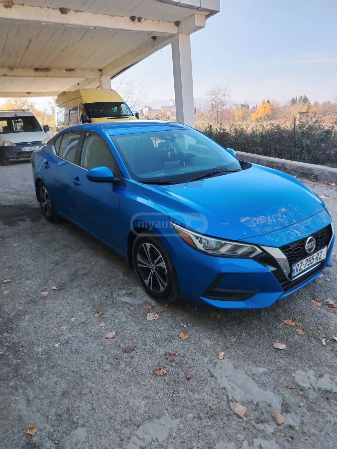 Nissan Sentra - фото 1