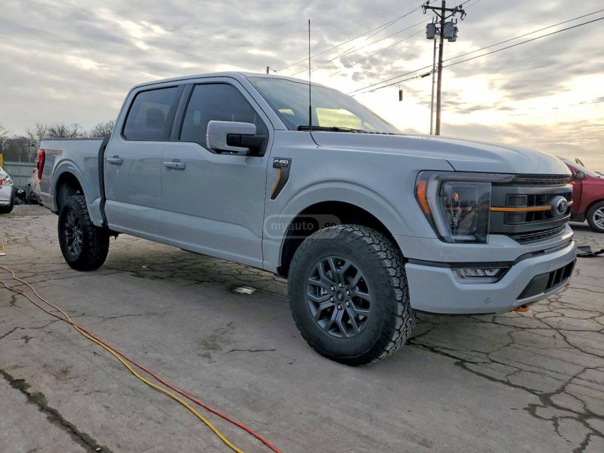 Ford F150 - фото 2