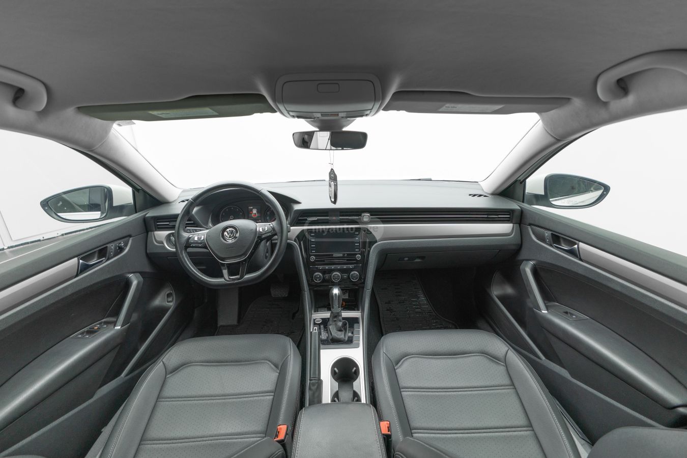 Volkswagen Passat - фото 9