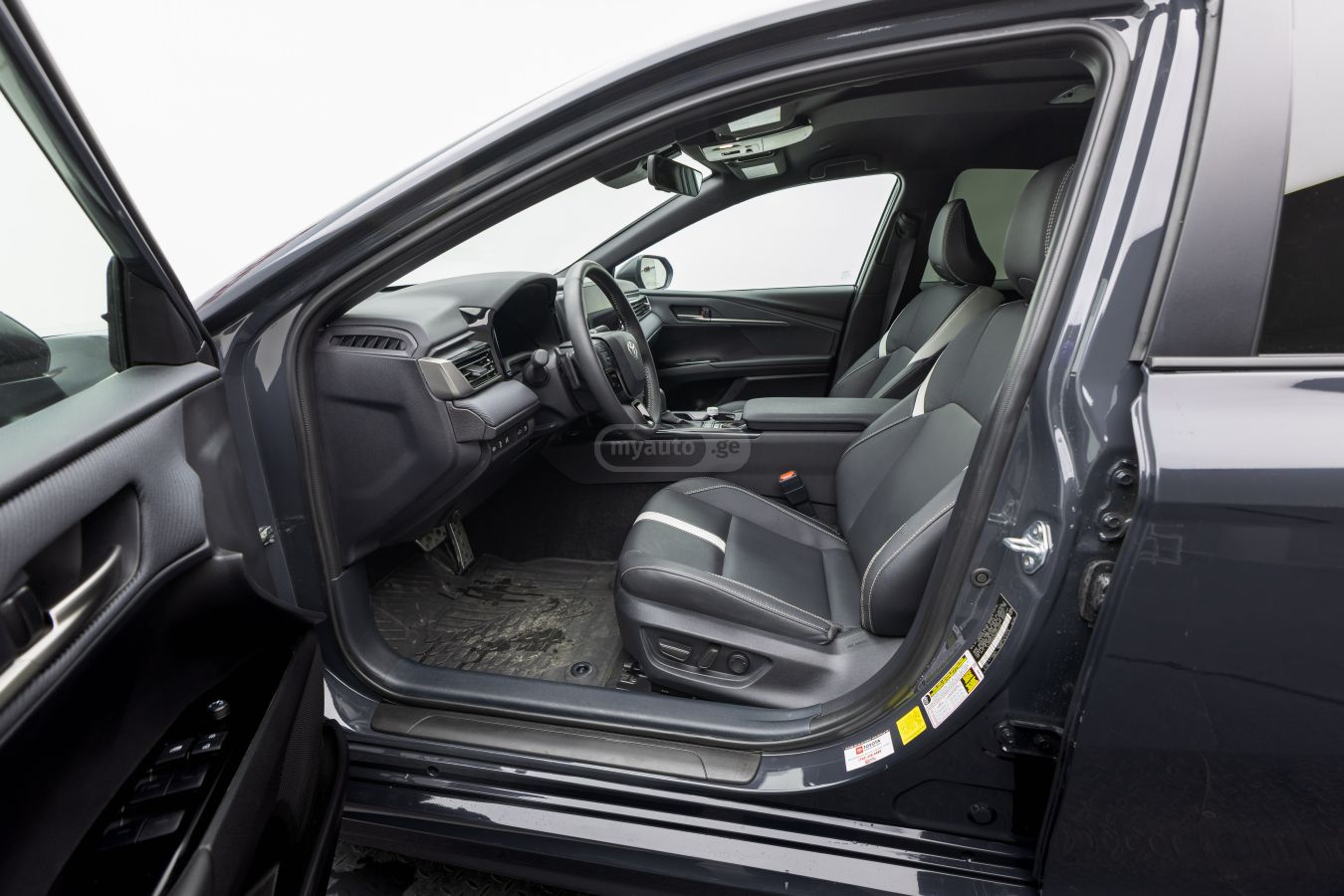 Toyota Camry - фото 10