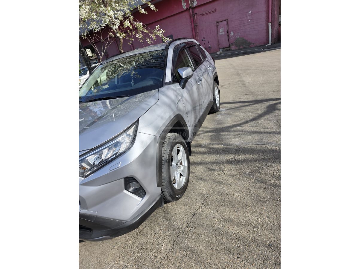 Toyota RAV 4 - фото 6