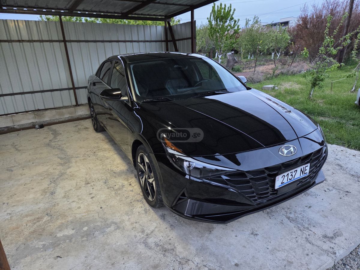 Hyundai Elantra - фото 2