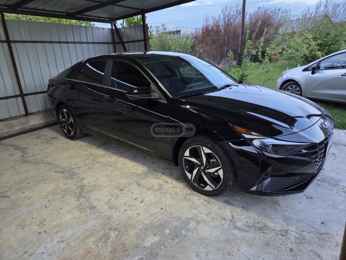 Hyundai Elantra - фото 5