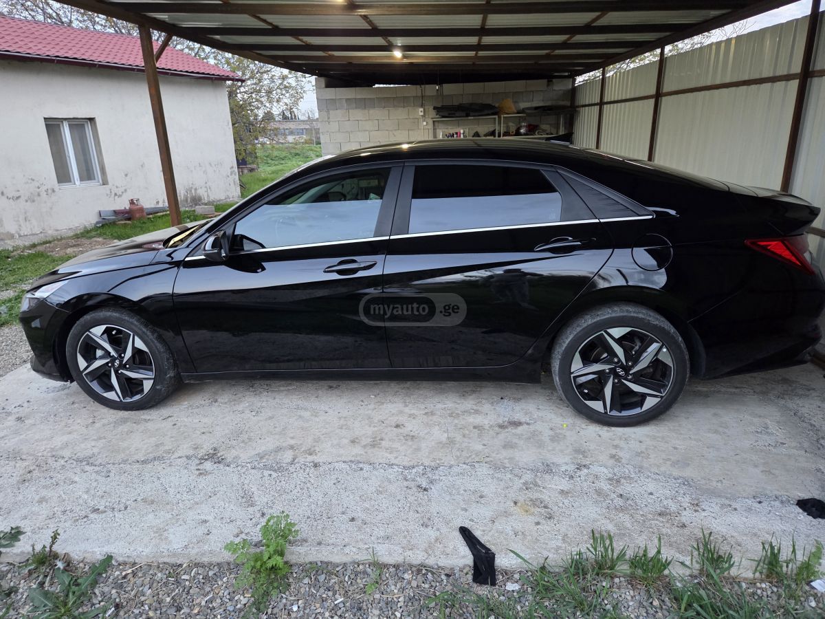 Hyundai Elantra - фото 7