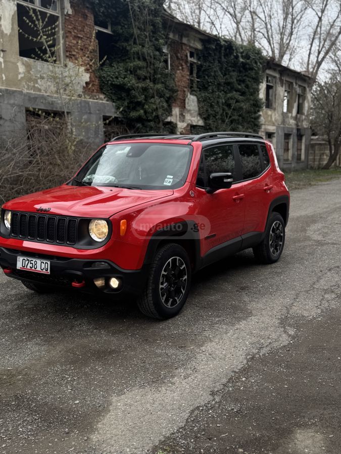 Jeep Renegade - фото 3