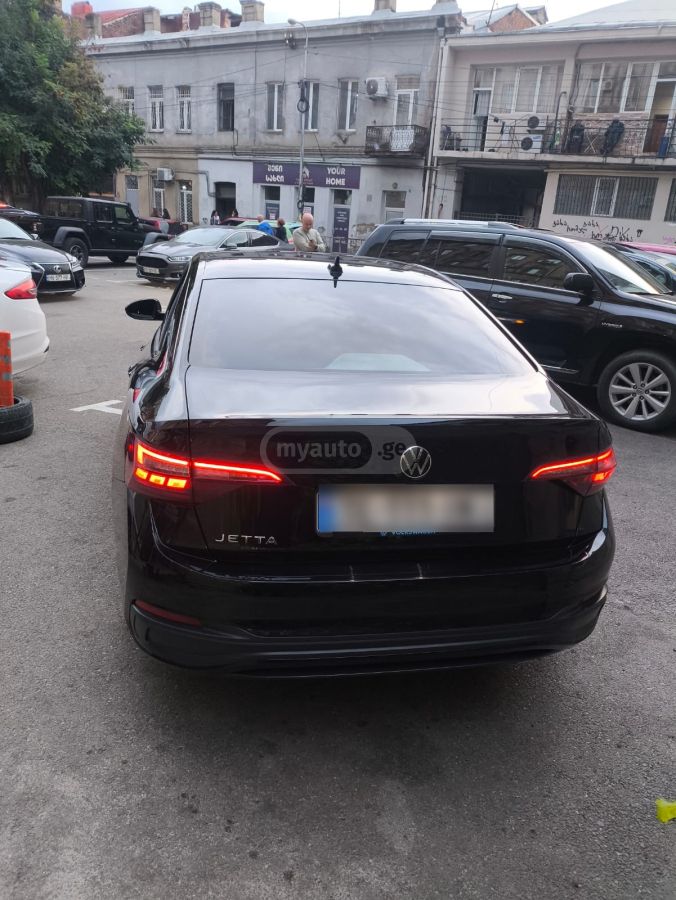 Volkswagen Jetta - фото 6