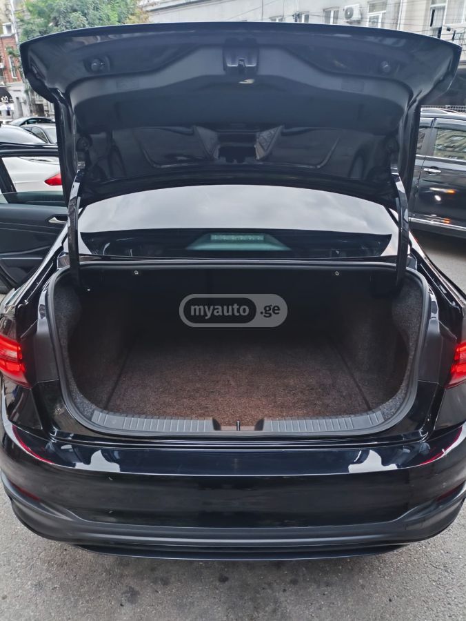 Volkswagen Jetta - фото 7