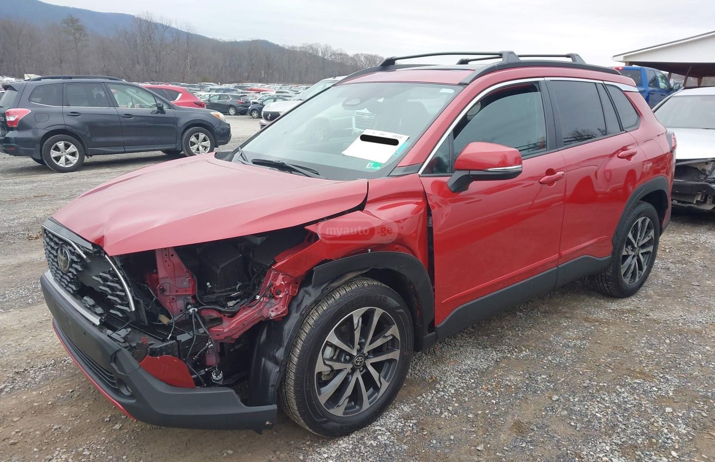 Toyota Corolla cross - фото 2