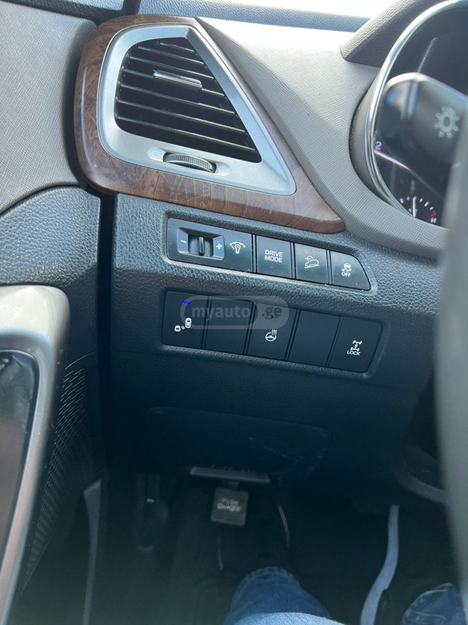 Hyundai Santa FE - фото 6