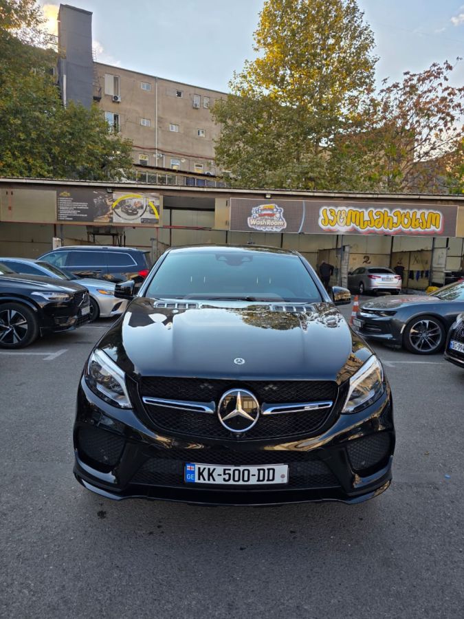 Mercedes-Benz GLE 43 AMG - фото 1