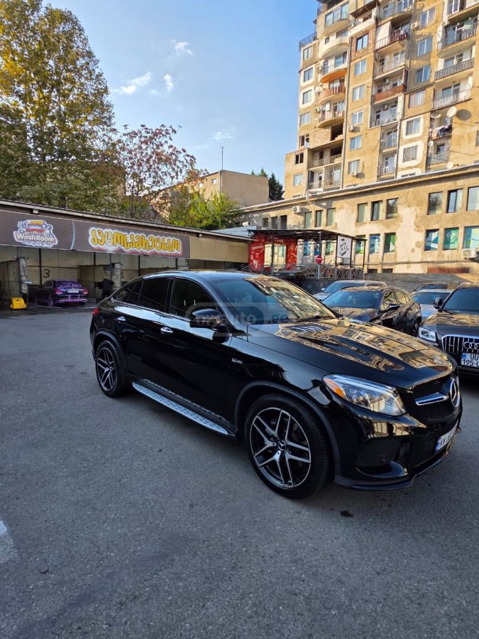Mercedes-Benz GLE 43 AMG - фото 2