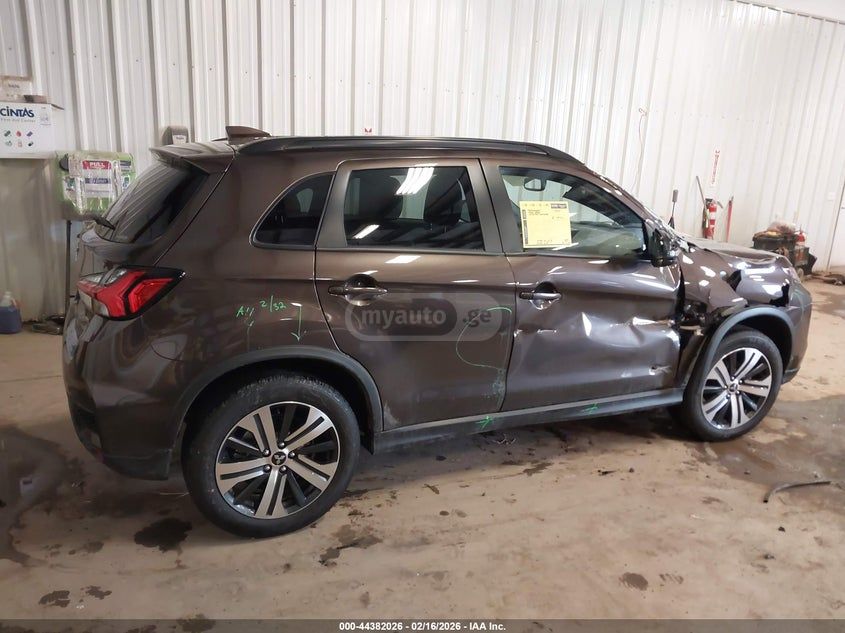 Mitsubishi Outlander Sport 2025 — миниатюра 12