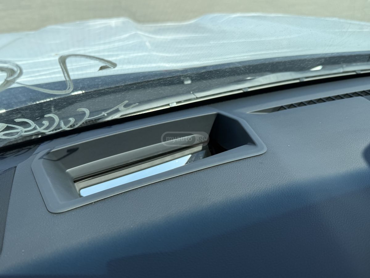 Lexus LX 500 - фото 5