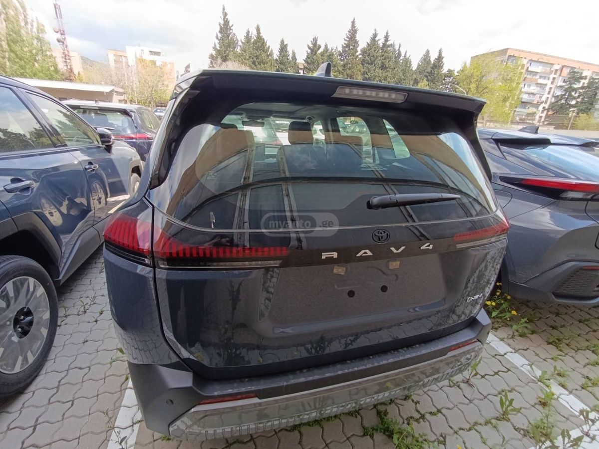 Toyota Rav 4 - фото 4