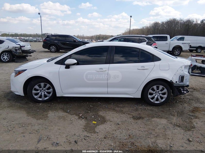 Toyota Corolla - фото 13