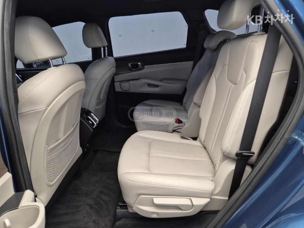 Kia Sorento - фото 10