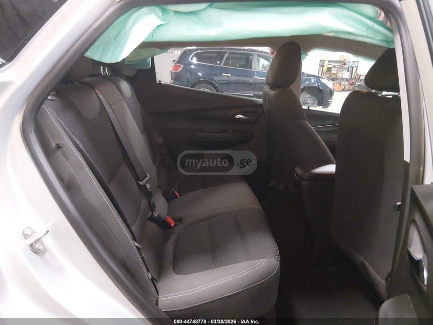 Chevrolet Bolt EV - фото 7