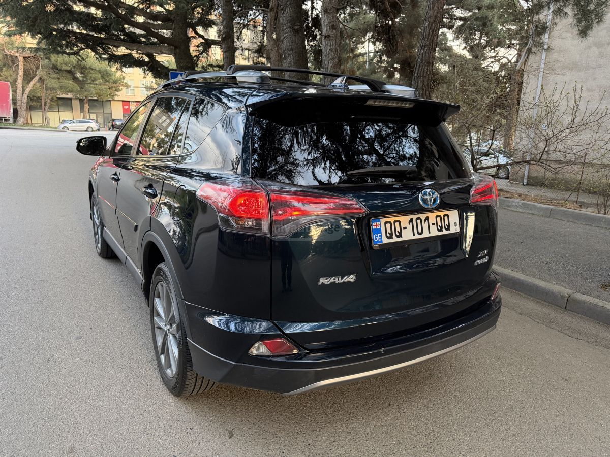 Toyota RAV 4 - фото 4