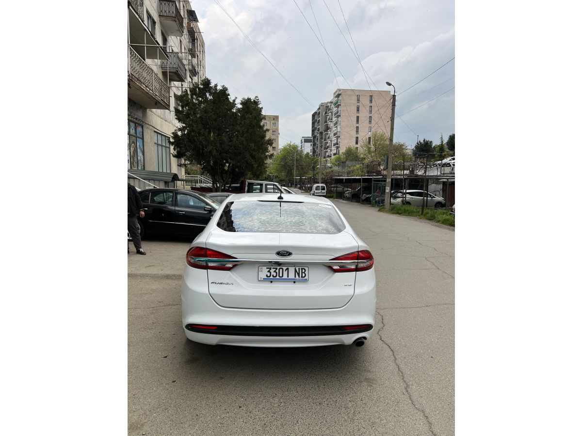 Ford Fusion - фото 5