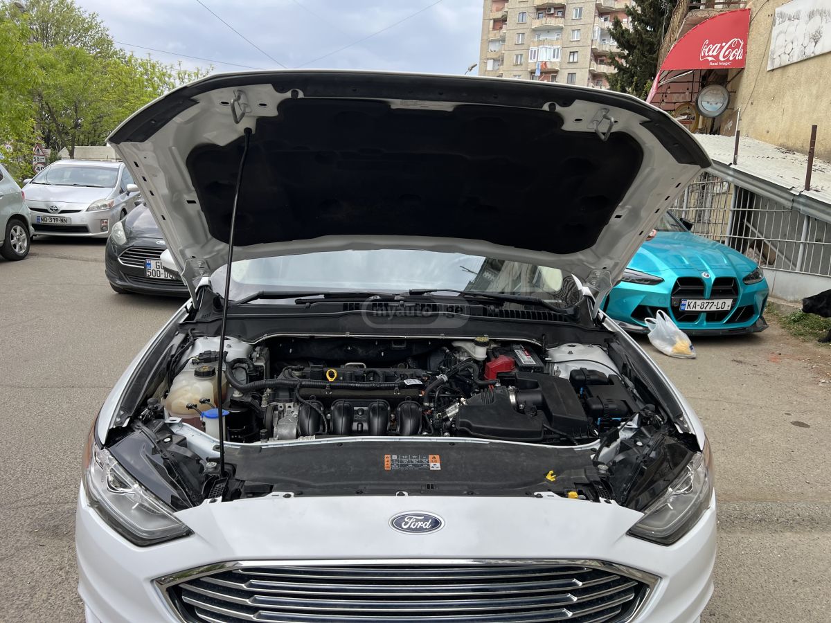 Ford Fusion - фото 9