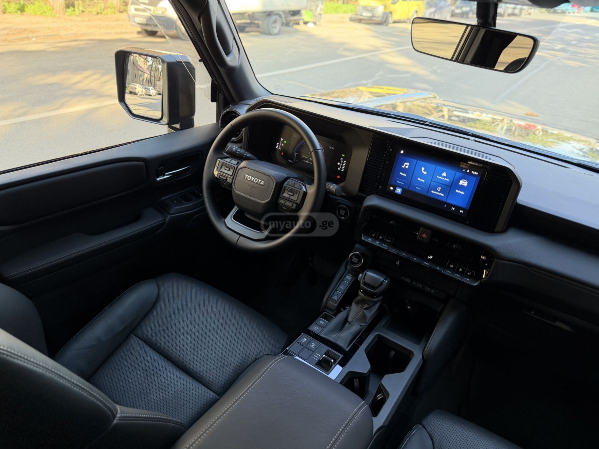 Toyota Land Cruiser Prado - фото 8