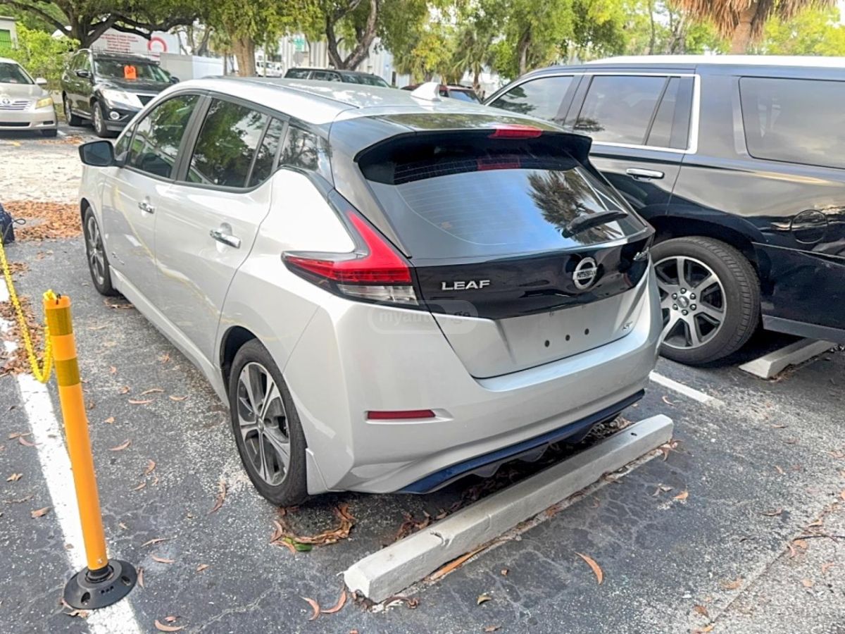 Nissan Leaf - фото 4