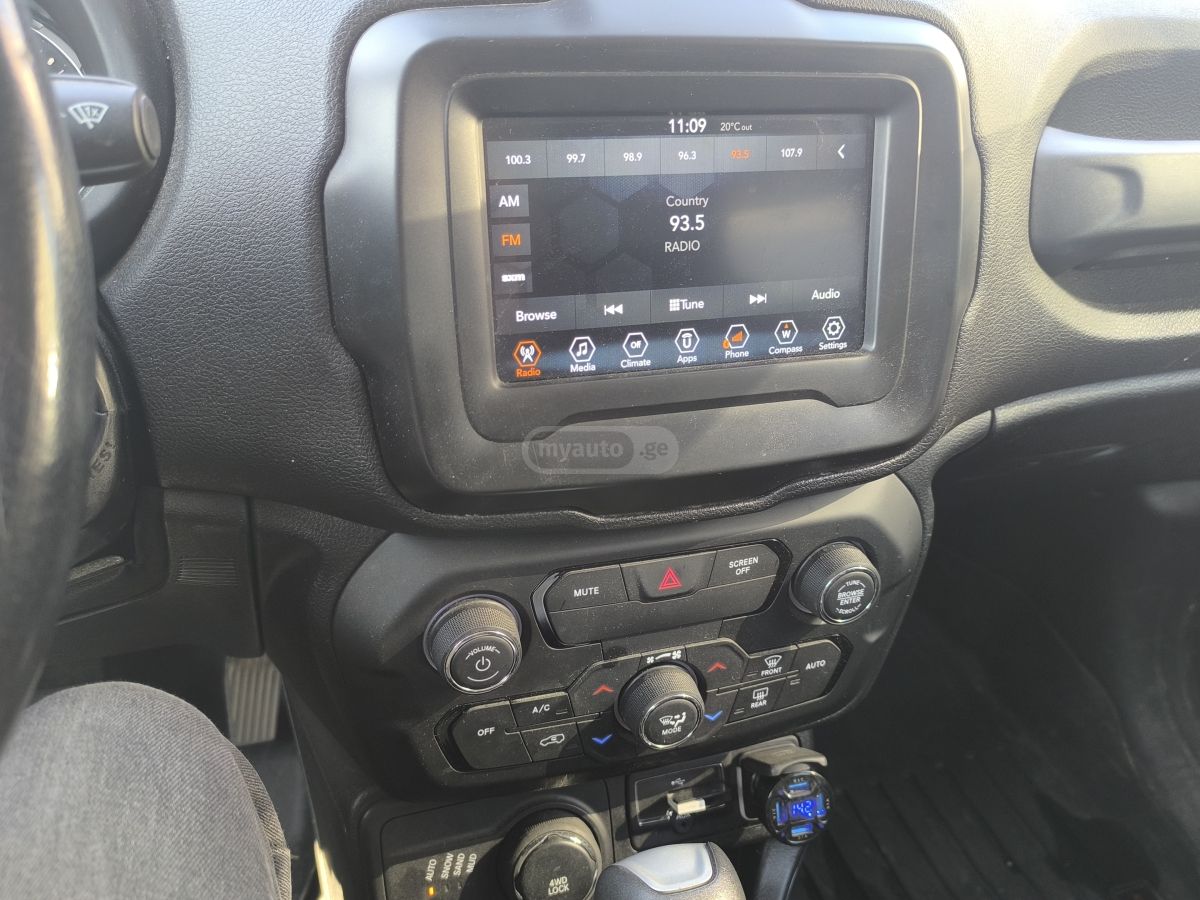 Jeep Renegade - фото 7