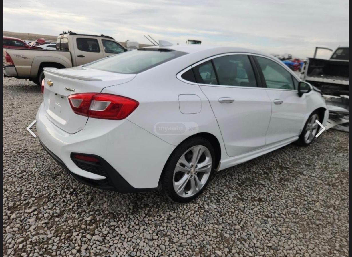 Chevrolet Cruze - фото 5