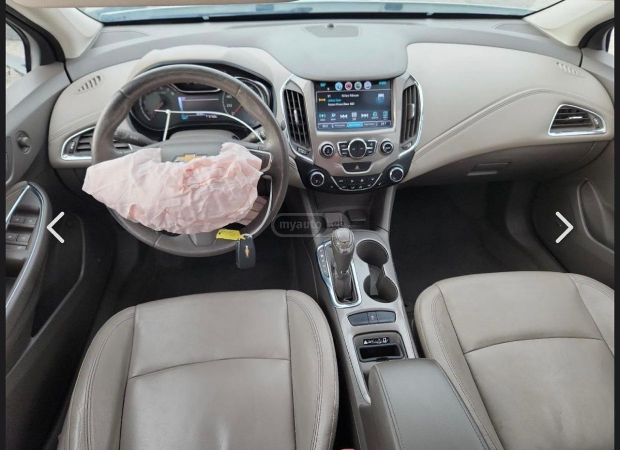 Chevrolet Cruze - фото 8