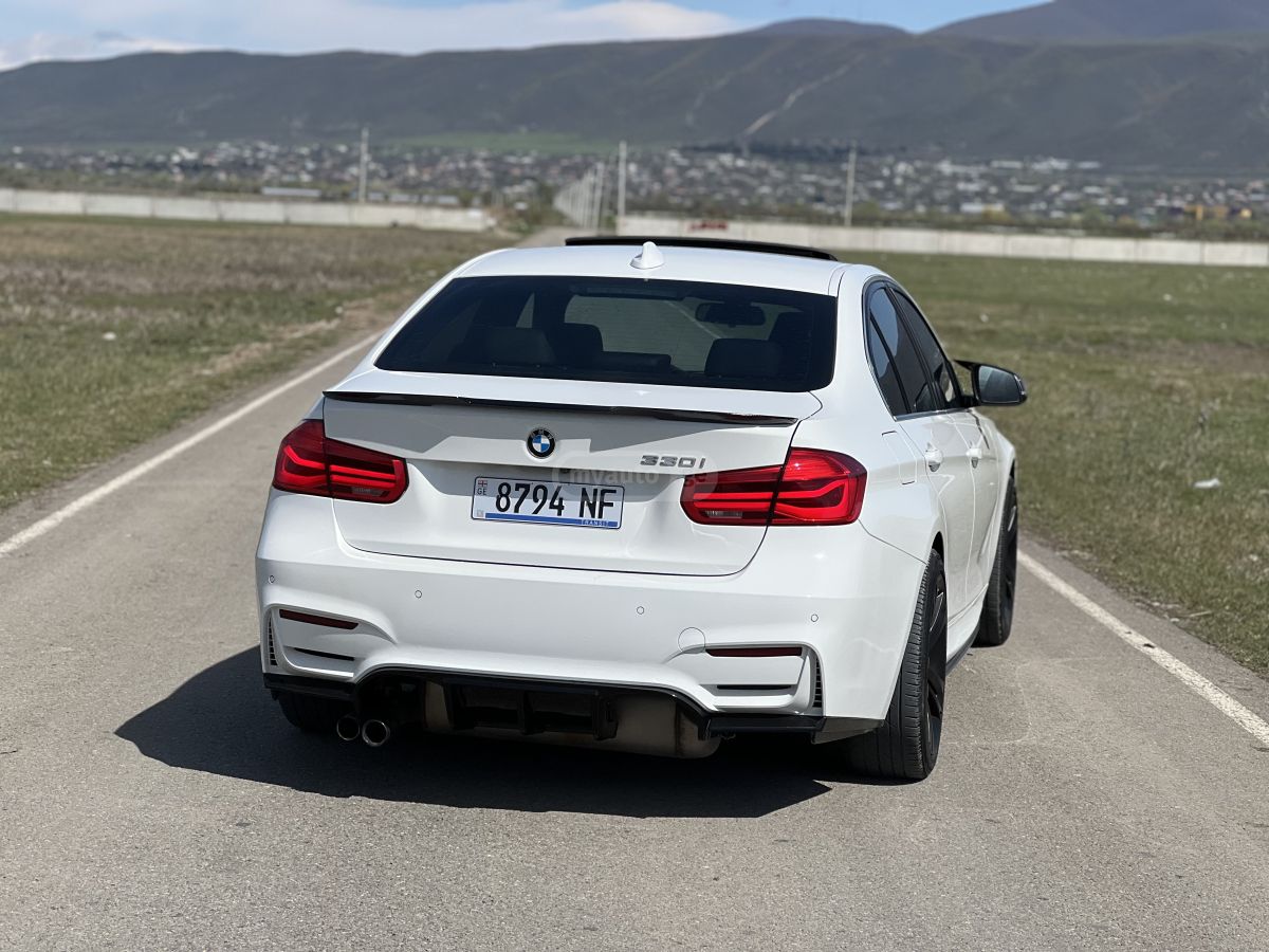 BMW 330 - фото 4
